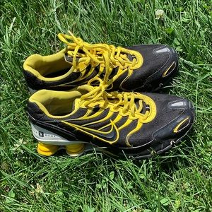 Nike Shox (black + yellow)
